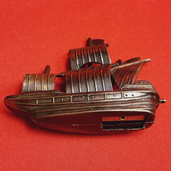 Vintage Antique Finish Die Cast Metal Sailing Ship Pencil Sharpener - Picture 11 of 15